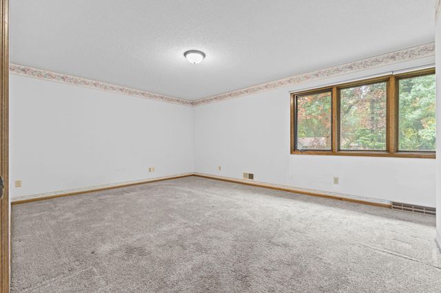 12083 Dogwood Street NW, Coon Rapids, MN 55448