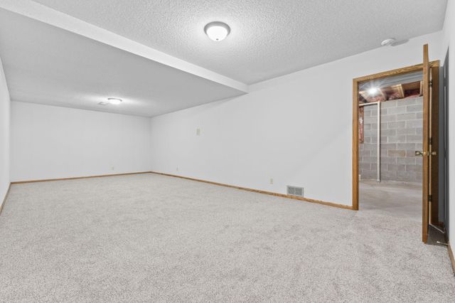 12083 Dogwood Street NW, Coon Rapids, MN 55448
