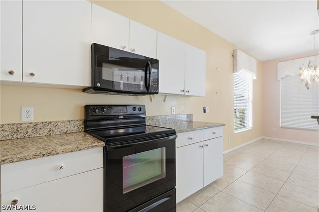 295 Stanhope CIR, Naples, FL 34104