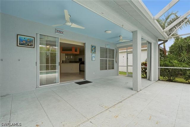 295 Stanhope CIR, Naples, FL 34104