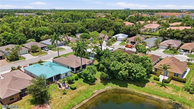 295 Stanhope CIR, Naples, FL 34104