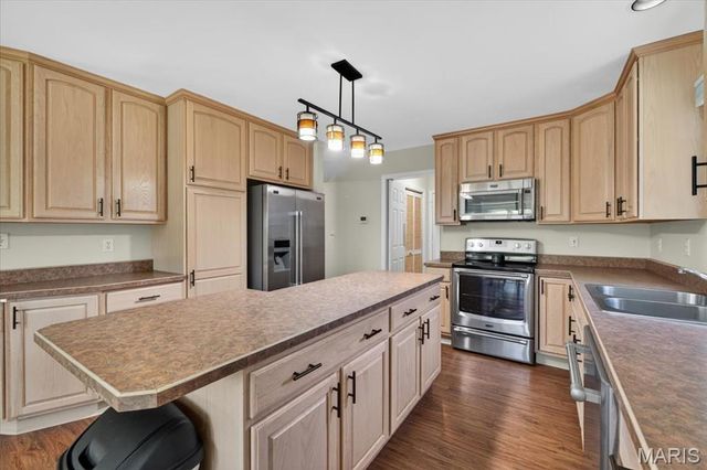 3016 Devilla Trail 23A, St Charles, MO 63301