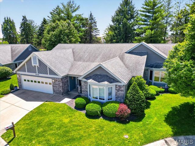 3016 Devilla Trail 23A, St Charles, MO 63301