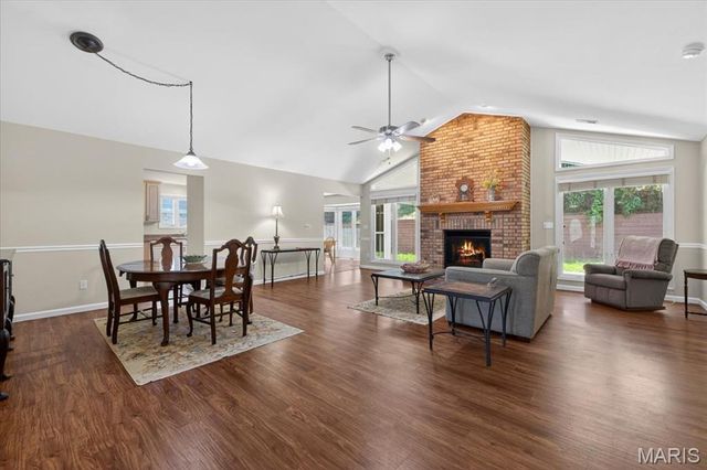 3016 Devilla Trail 23A, St Charles, MO 63301