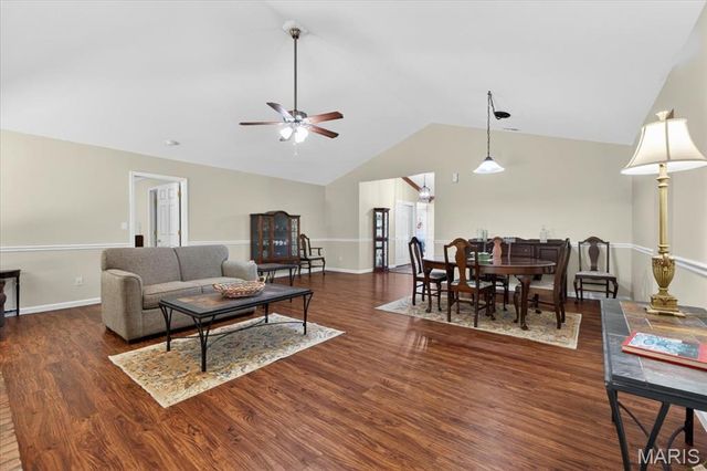 3016 Devilla Trail 23A, St Charles, MO 63301