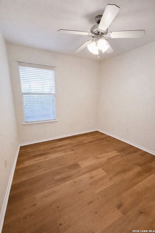 10354 Oakwood Crest, San Antonio, TX 78245