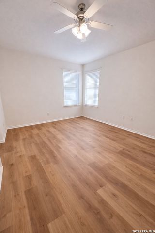 10354 Oakwood Crest, San Antonio, TX 78245