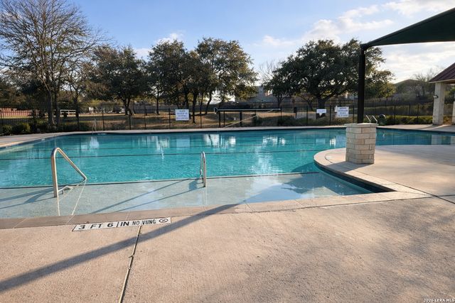 10354 Oakwood Crest, San Antonio, TX 78245