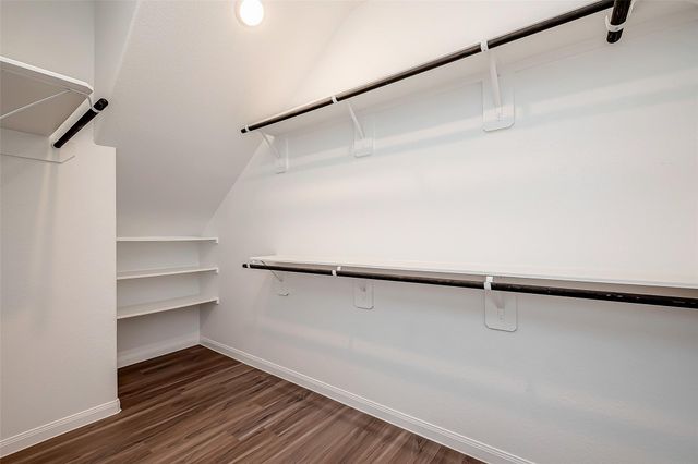 811 Gavin Walker Drive, Rosharon, TX 77583