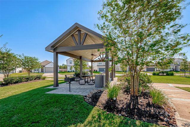 811 Gavin Walker Drive, Rosharon, TX 77583