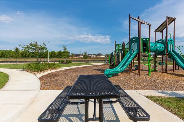 811 Gavin Walker Drive, Rosharon, TX 77583