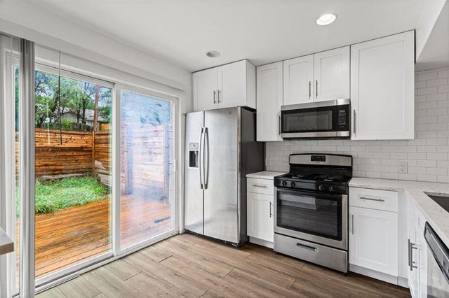 6401 Chimney Creek CIR A, Austin, TX 78723