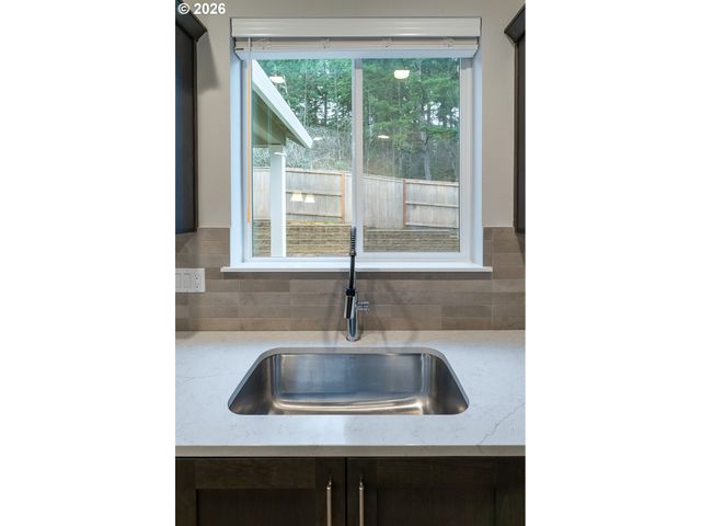 10495 Se HERITAGE Rd, Happy Valley, OR 97086