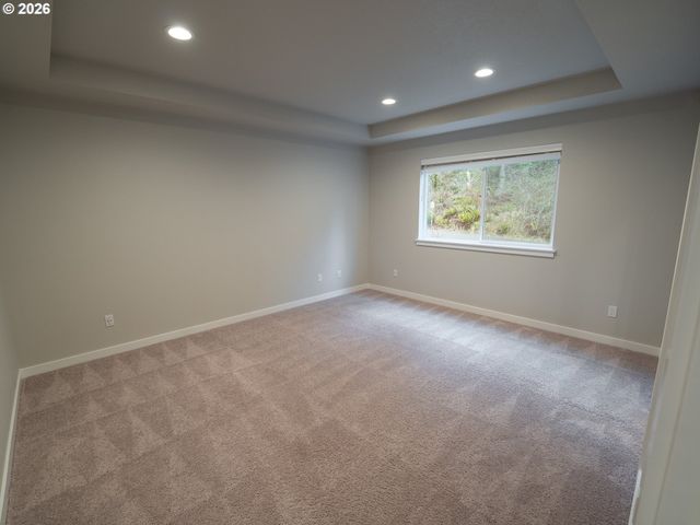 10495 Se HERITAGE Rd, Happy Valley, OR 97086