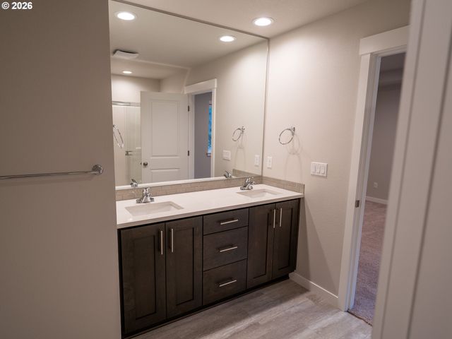 10495 Se HERITAGE Rd, Happy Valley, OR 97086