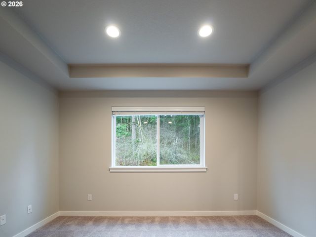 10495 Se HERITAGE Rd, Happy Valley, OR 97086