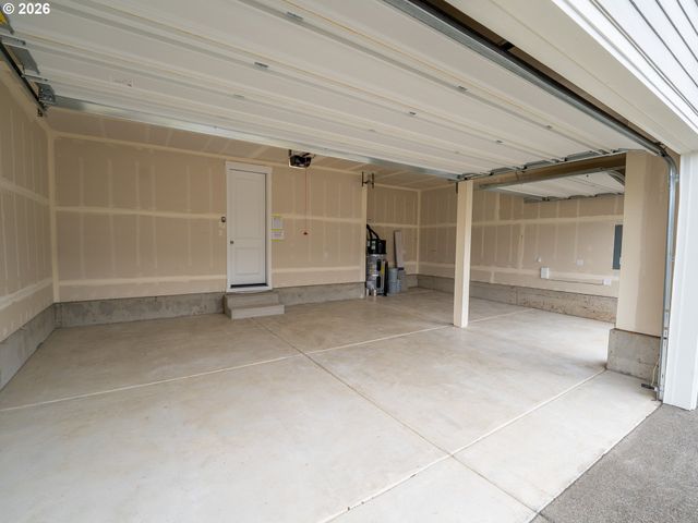 10495 Se HERITAGE Rd, Happy Valley, OR 97086