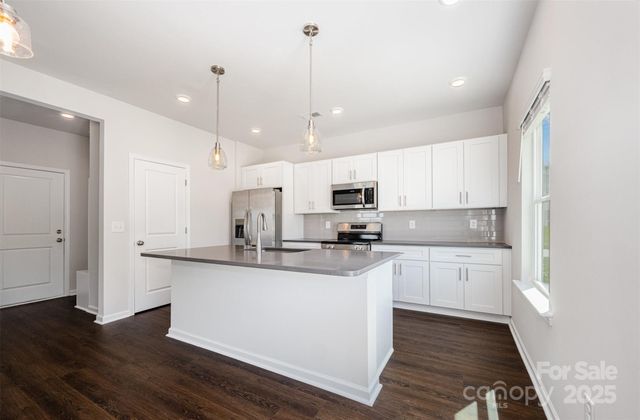 1209 Cathey Road, Charlotte, NC 28214