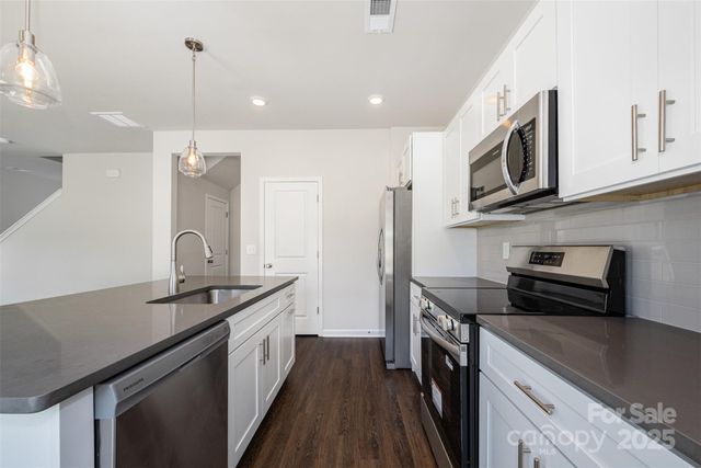 1209 Cathey Road, Charlotte, NC 28214