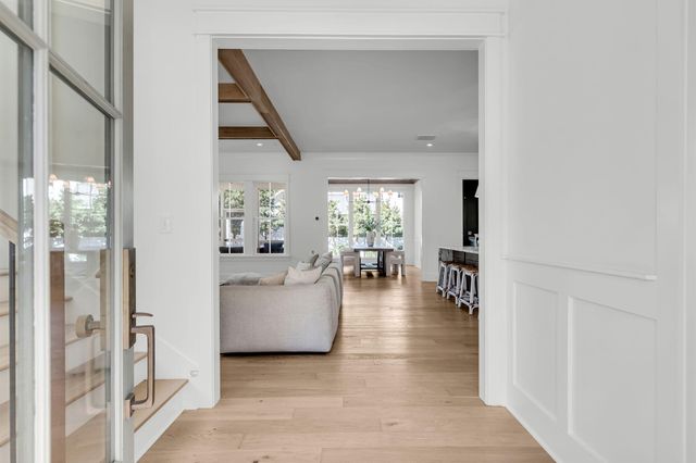 546 Center Street, Mount Pleasant, SC 29464