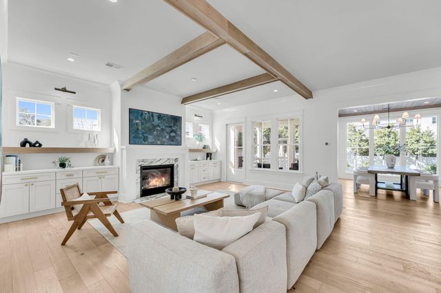 546 Center Street, Mount Pleasant, SC 29464