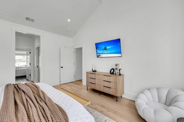 546 Center Street, Mount Pleasant, SC 29464