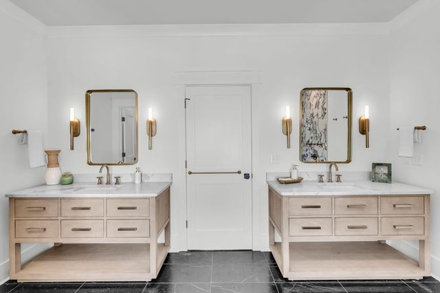 546 Center Street, Mount Pleasant, SC 29464