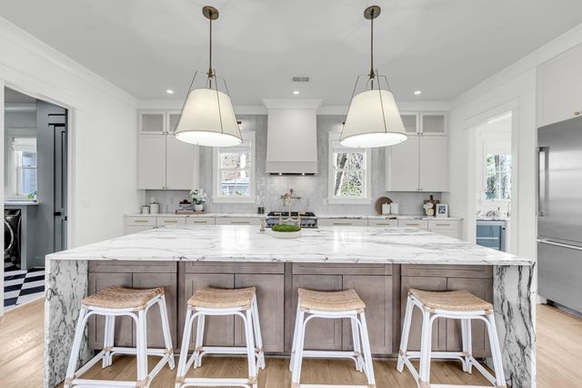 546 Center Street, Mount Pleasant, SC 29464