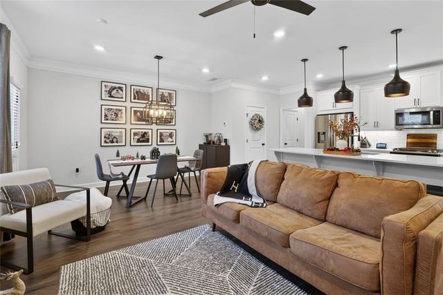 2995 EDGEMONT SW Lane, Marietta, GA 30008