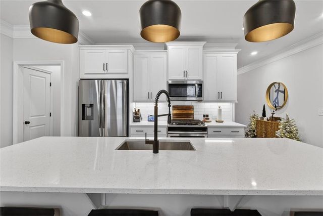 2995 EDGEMONT SW Lane, Marietta, GA 30008