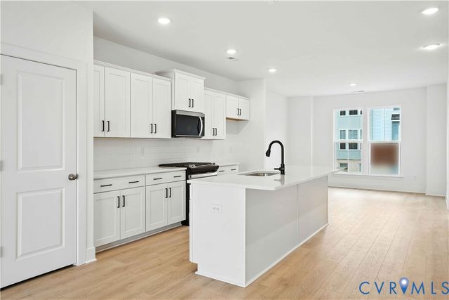 15321 Sunrise Oasis Aly, Midlothian, VA 23112