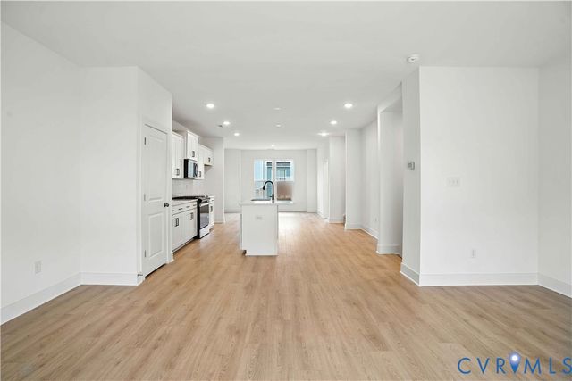 15321 Sunrise Oasis Aly, Midlothian, VA 23112