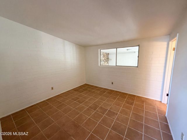 1133 W Edgewater Drive, Tucson, AZ 85704