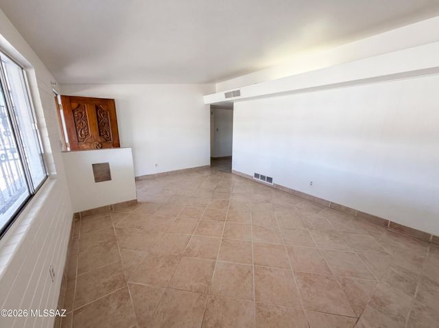 1133 W Edgewater Drive, Tucson, AZ 85704