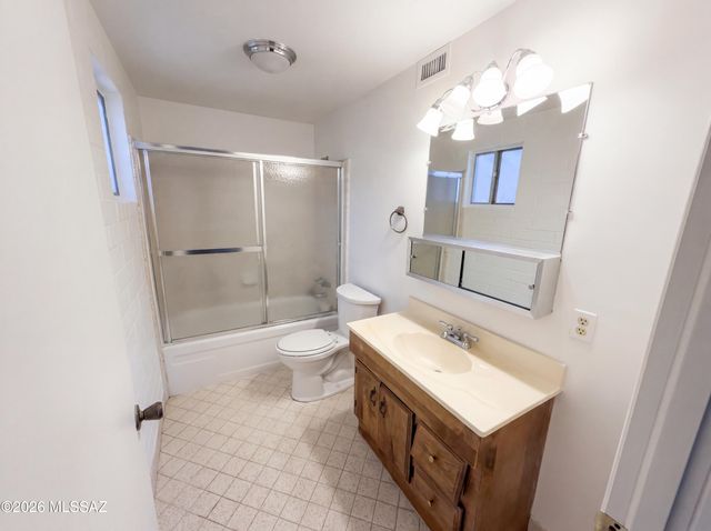 1133 W Edgewater Drive, Tucson, AZ 85704