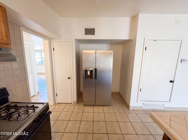 1133 W Edgewater Drive, Tucson, AZ 85704