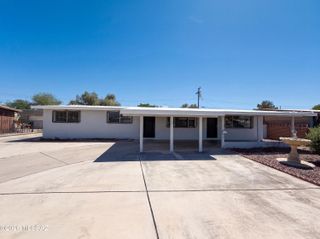 1133 W Edgewater Drive, Tucson, AZ 85704