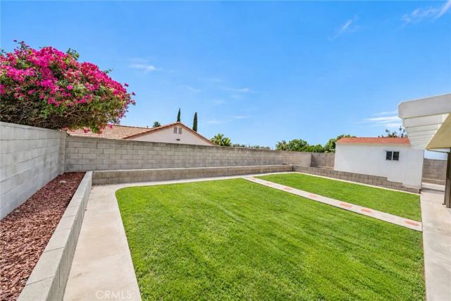 14815 Hibiscus, Fontana, CA 92335