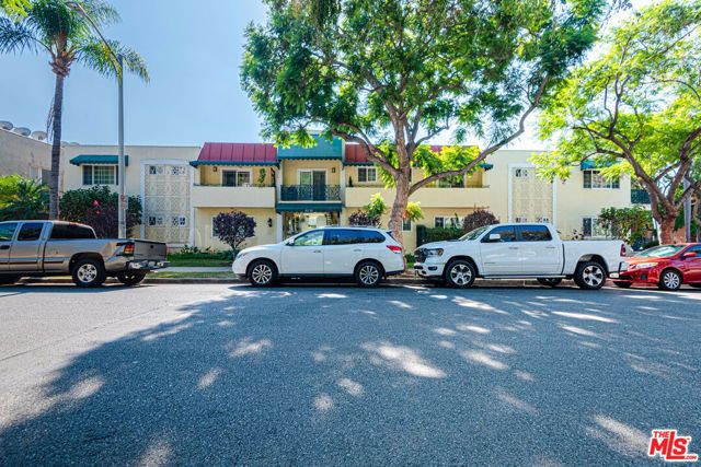 8130 Norton Avenue, Los Angeles, CA 90046