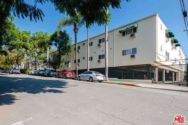 8130 Norton Avenue, Los Angeles, CA 90046