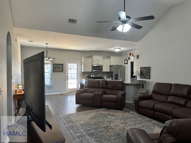 27 Dove Run Drive NE, Ludowici, GA 31316