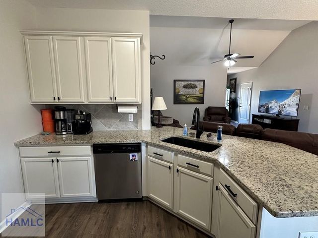 27 Dove Run Drive NE, Ludowici, GA 31316