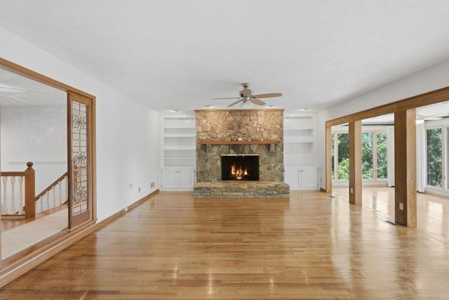 1052 Lakemont Drive, Gainesville, GA 30501