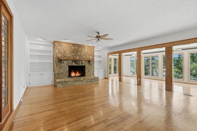 1052 Lakemont Drive, Gainesville, GA 30501