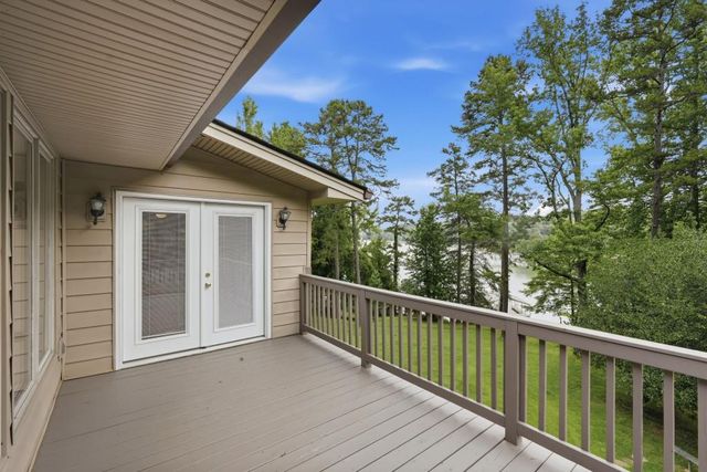 1052 Lakemont Drive, Gainesville, GA 30501