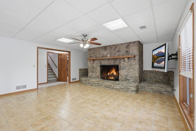 1052 Lakemont Drive, Gainesville, GA 30501