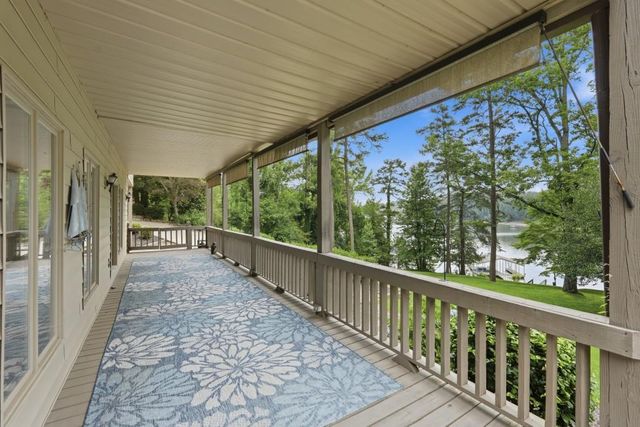 1052 Lakemont Drive, Gainesville, GA 30501