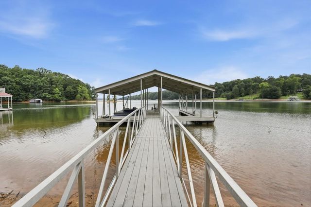 1052 Lakemont Drive, Gainesville, GA 30501