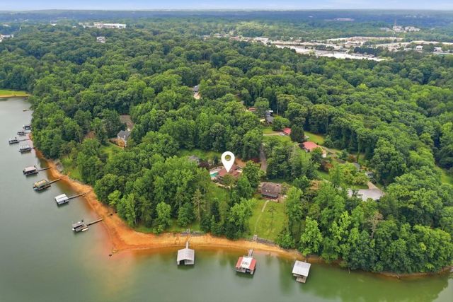 1052 Lakemont Drive, Gainesville, GA 30501