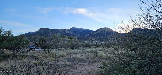 1.25 Acres E Emma Lane lot 1 -- -, Hereford, AZ 85615